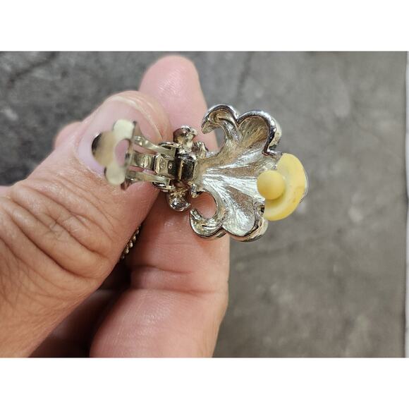 Silver Tone Black Onyx Dangle Earrings Fleur de Lis - Picture 5 of 5